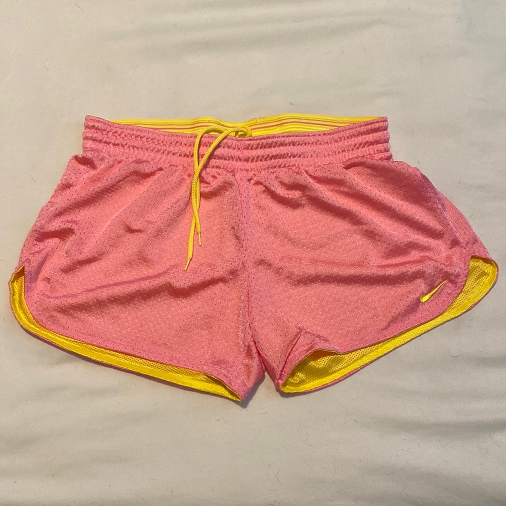 Women’s Mesh Nike Shorts XS